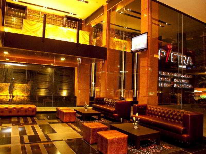 Pietra Bangkok Hotel Exterior photo